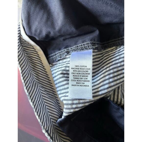 Crown & Ivy Women's 16W Seersucker Stripe‎ Cropped Pants - Picture 5 of 6